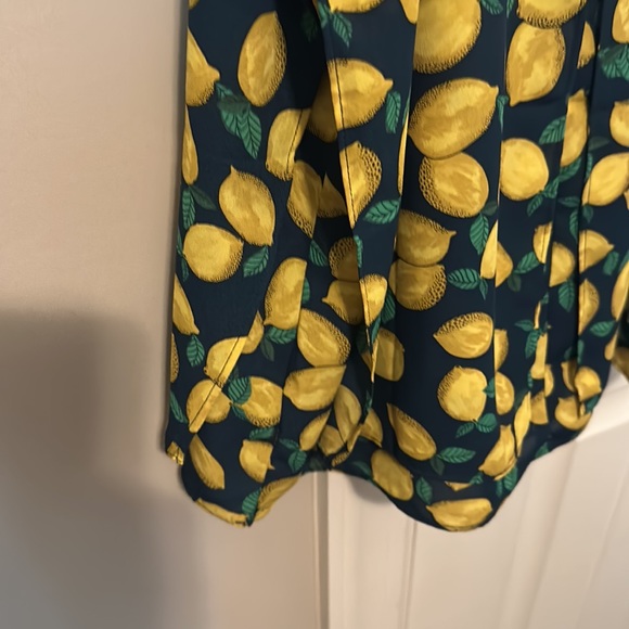 Super Cute Halter Top - Picture 4 of 5